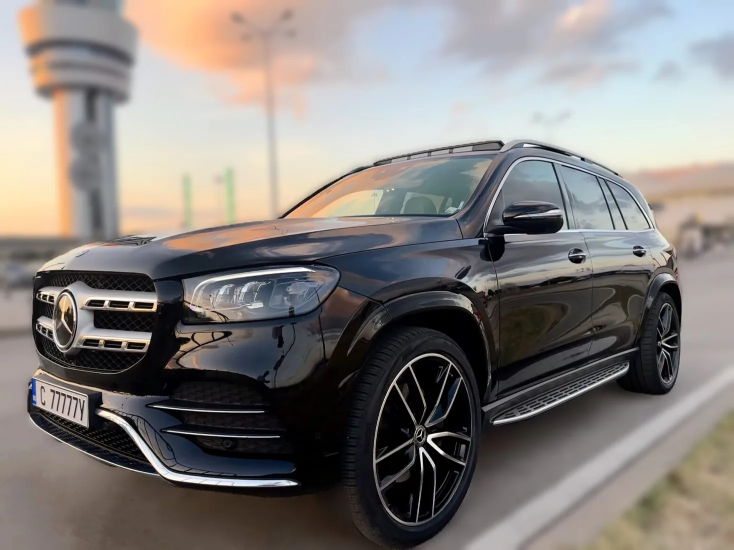 Mercedes-Benz GLS chauffeur service