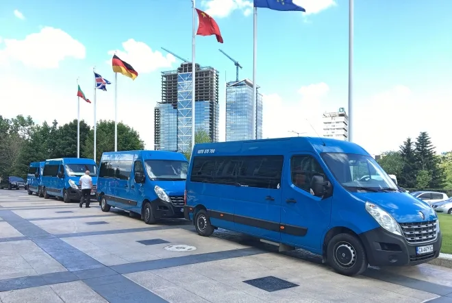 Renault Master 16+1 school bus